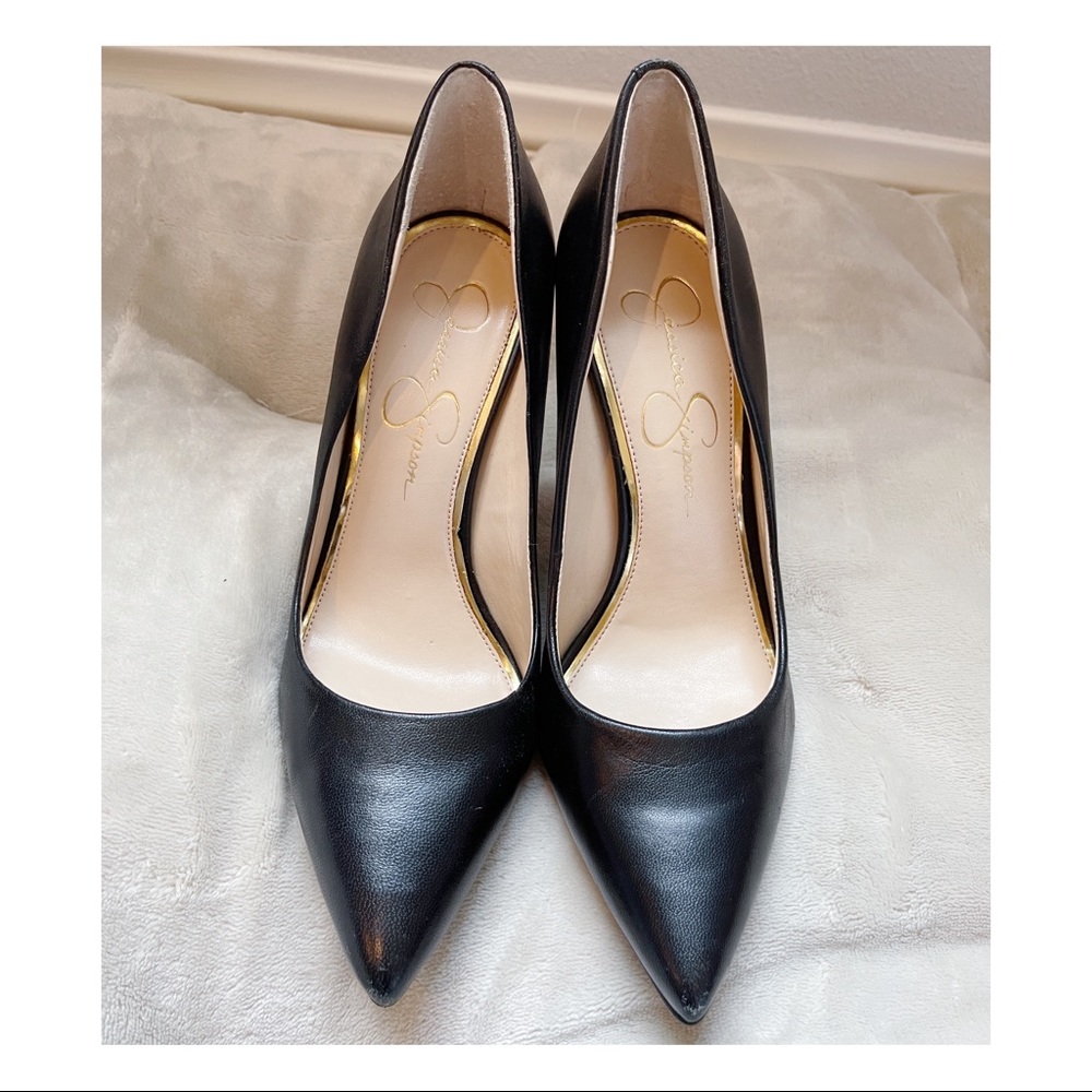 COPY - Jessica Simpson black pointed pumps